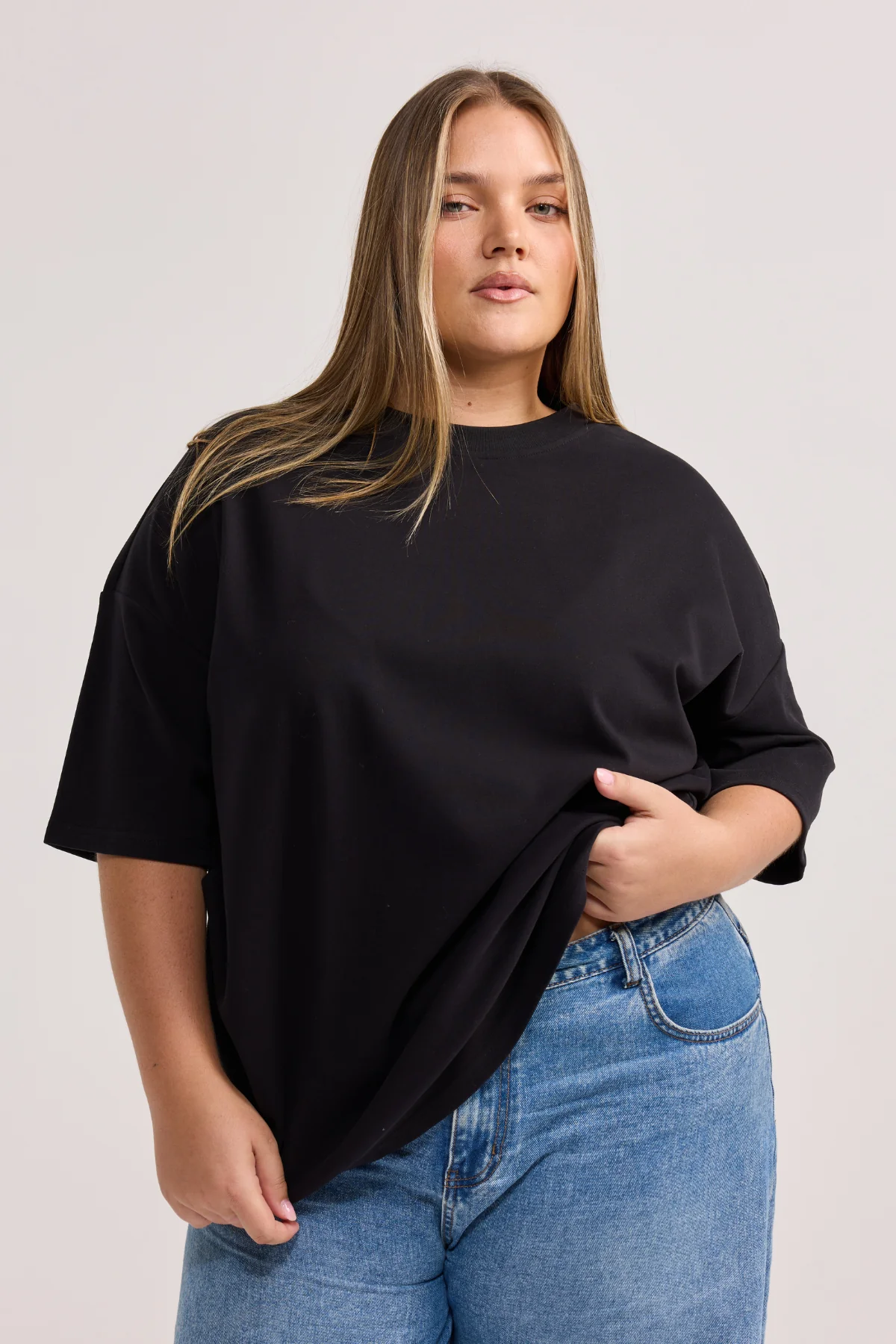 Black Oversized Tee - Image 6