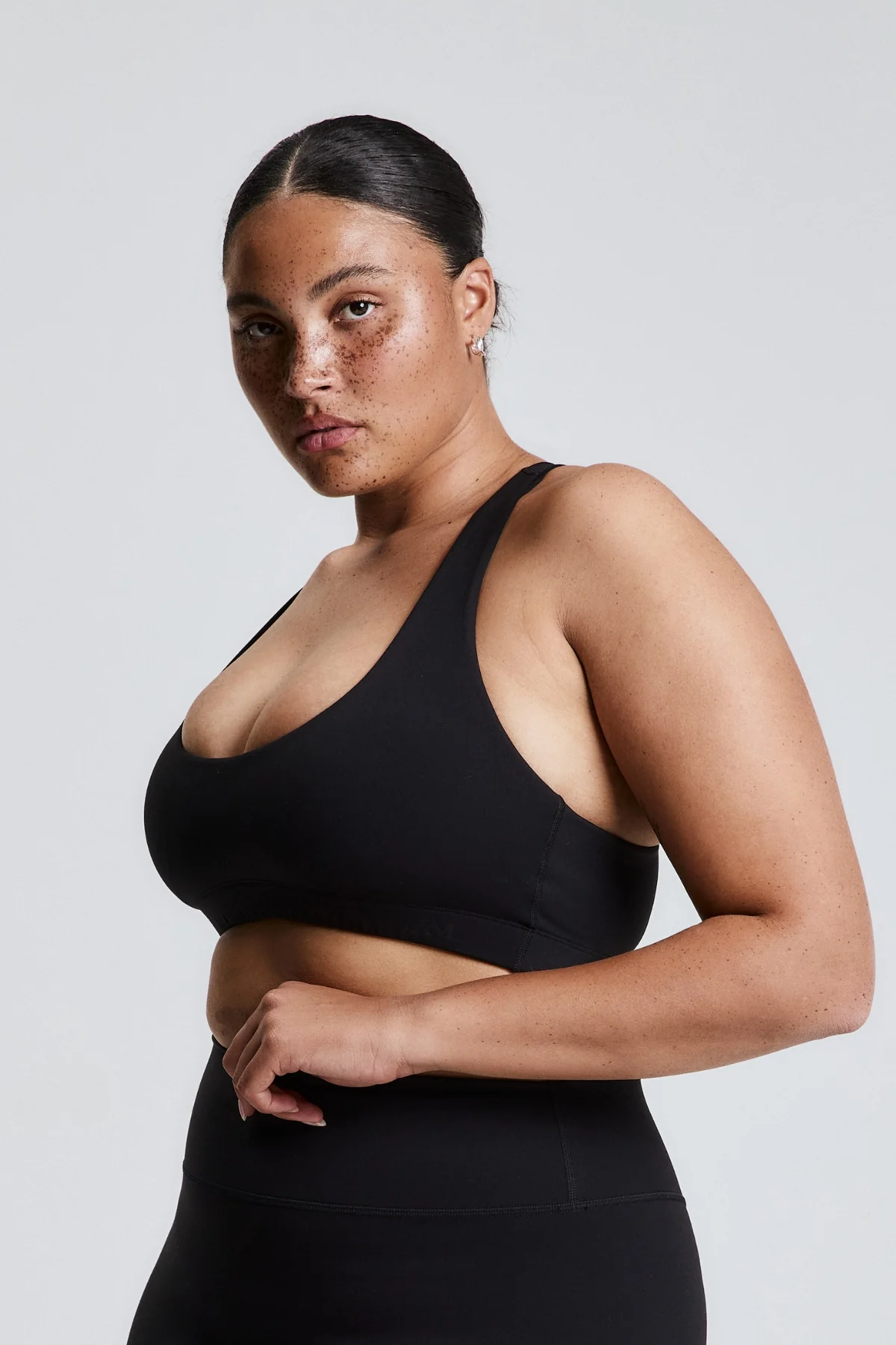 Black Scoop Racerback Crop - Image 5