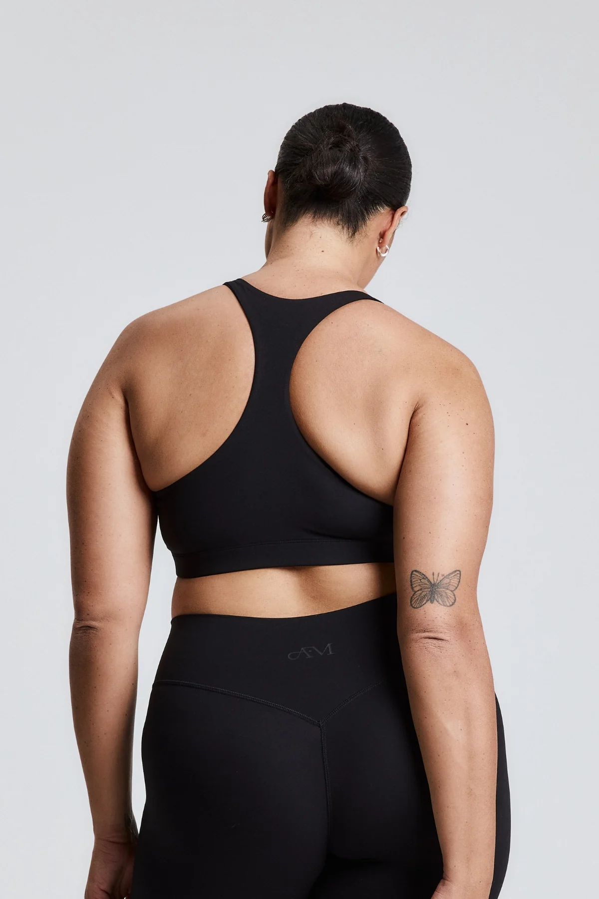 Black Scoop Racerback Crop - Image 6