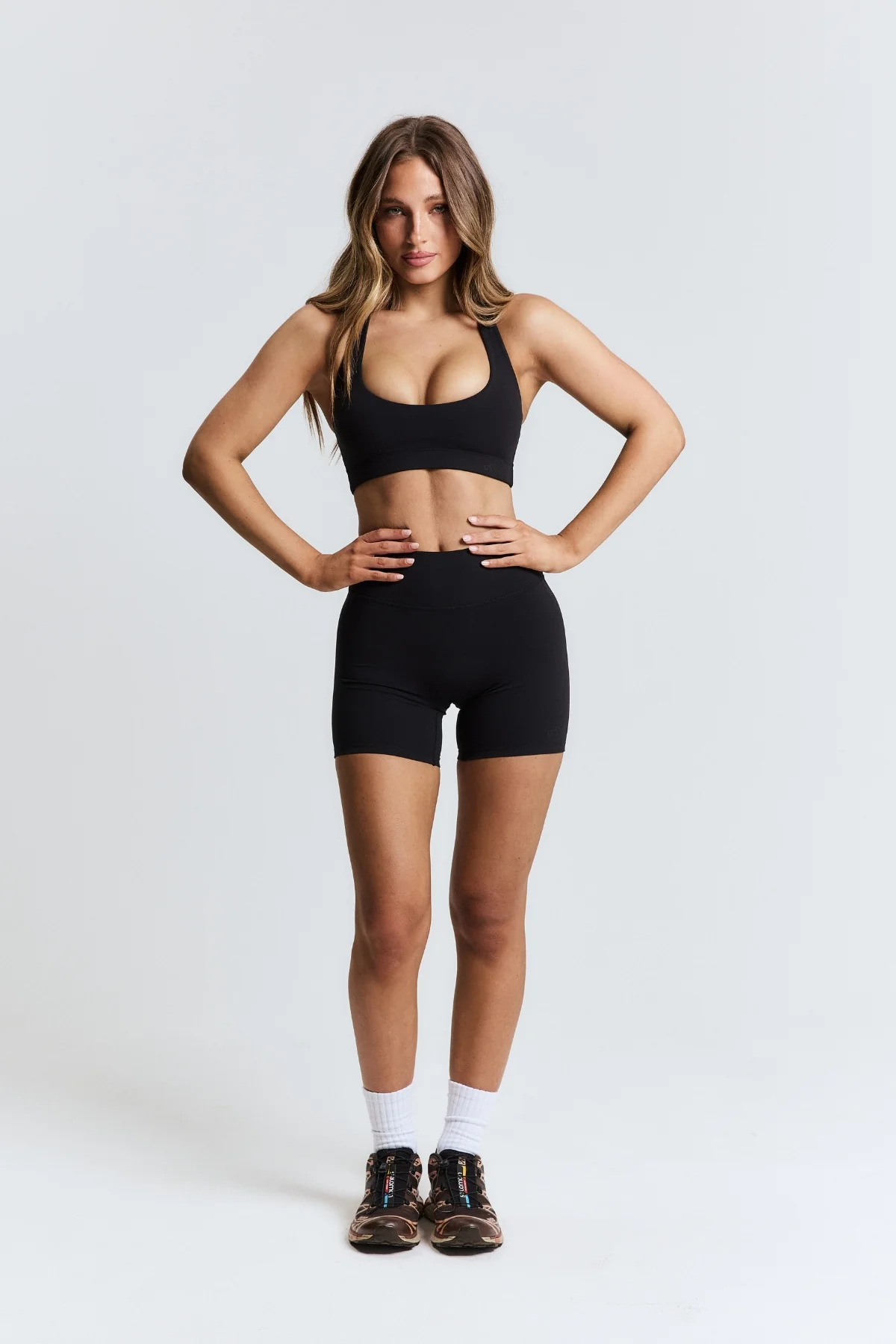Black Scoop Racerback Crop - Image 7