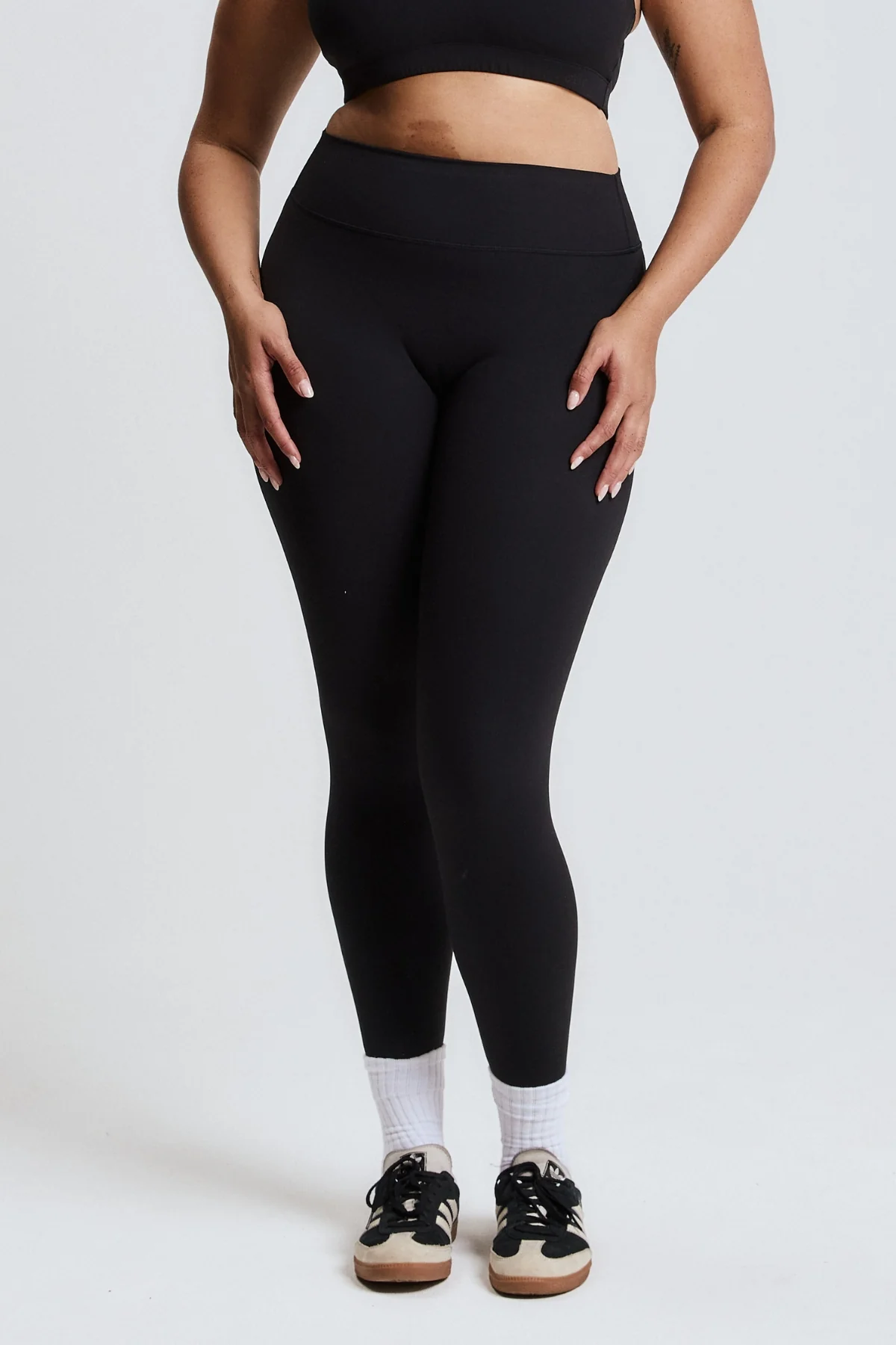 Black Subtle Scrunch Legging - Image 5