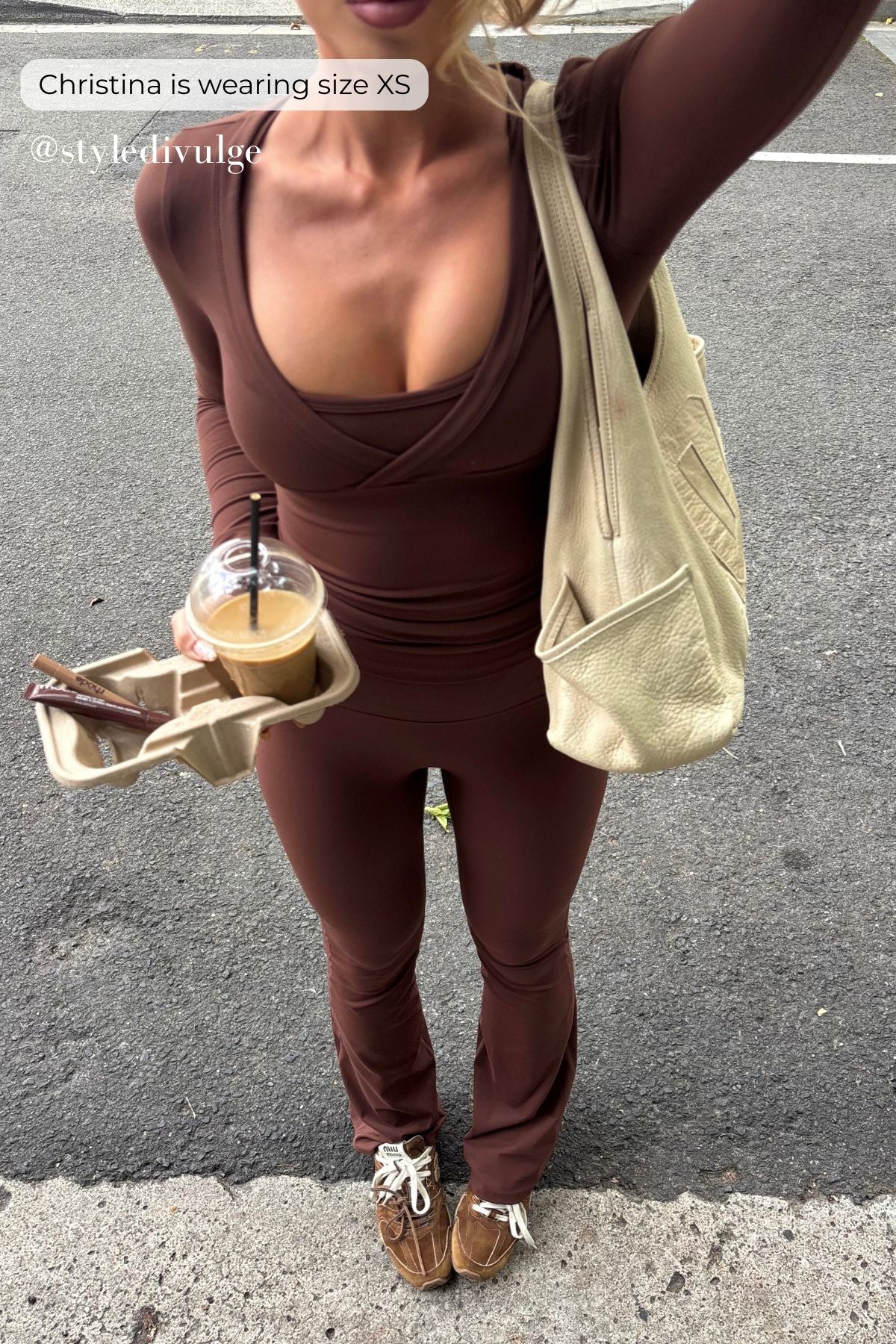 Brown Subtle Scrunch Flared Legging - Image 10