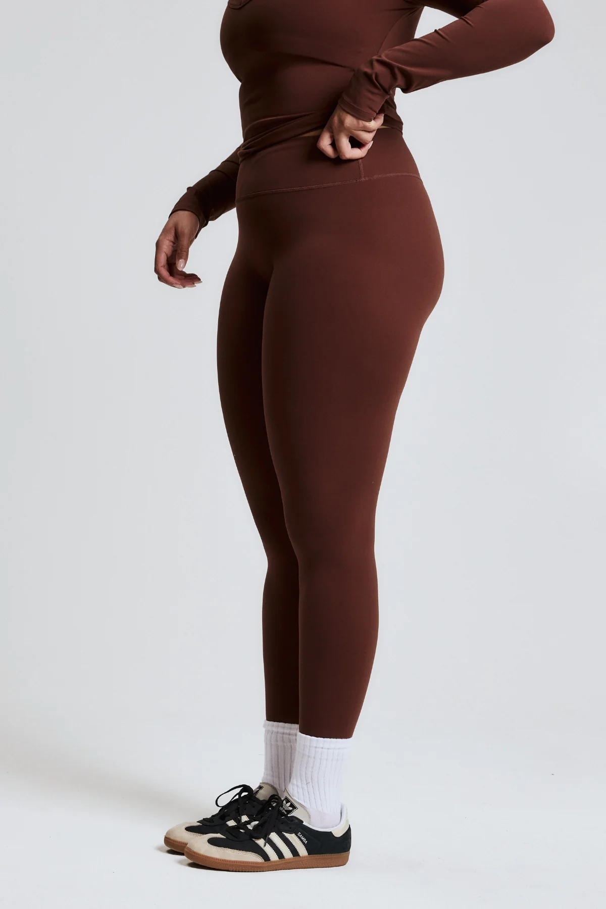 Brown Subtle Scrunch Legging - Image 5