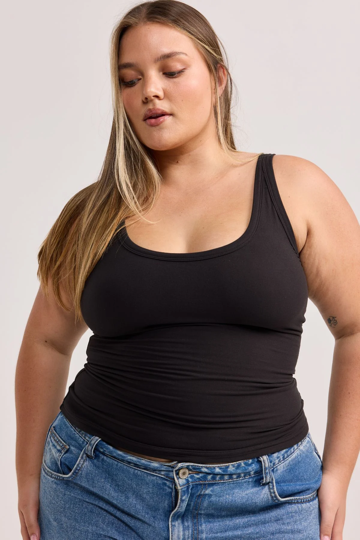 Black Tank Top - Image 10