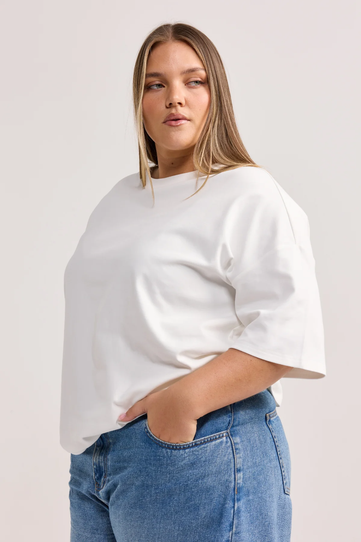 White Oversized Tee - Image 7
